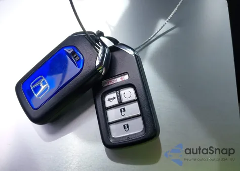 2019 Honda Insight Touring from USA, damaged, VIN 19XZE4F97KE013246